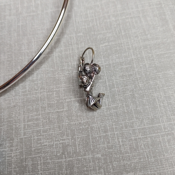 MJ MARIE JENNIFER SIGNED CHEERLEADER PENDANT WITH COLLAR NECKLACE & EARRINGS - Picture 3 of 12